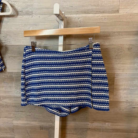 NWT Zara Blue & White Textured Striped Two-Piece Set - Crop Top & Skort - M - Picture 8 of 9